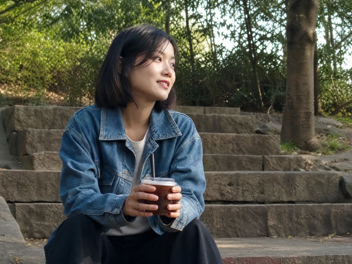 今日9号选手落地窗自拍，气质作品图4·每日大赛参赛作品